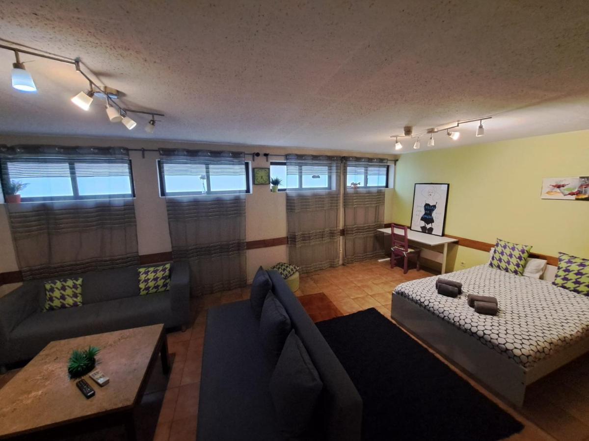 Spacious Economic Center Porto Flat Bagian luar foto