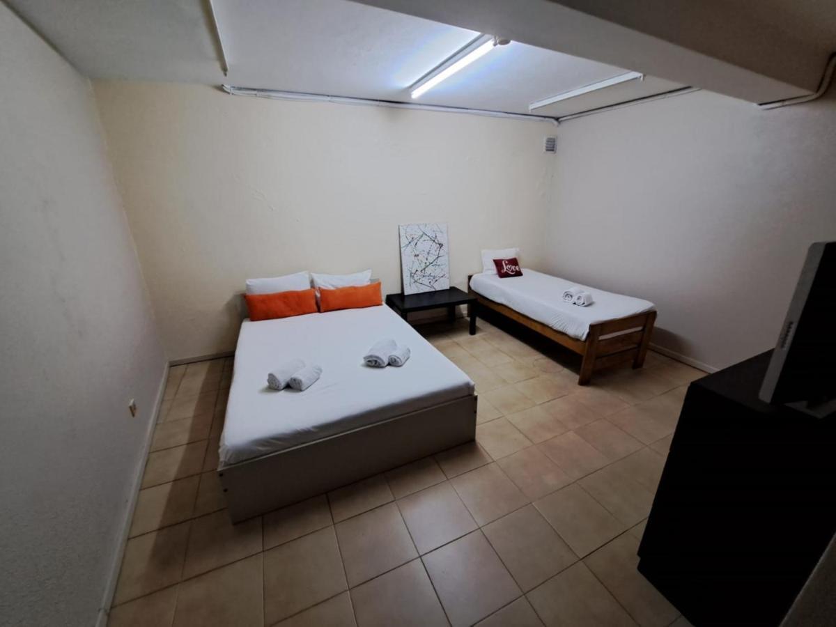 Spacious Economic Center Porto Flat Bagian luar foto