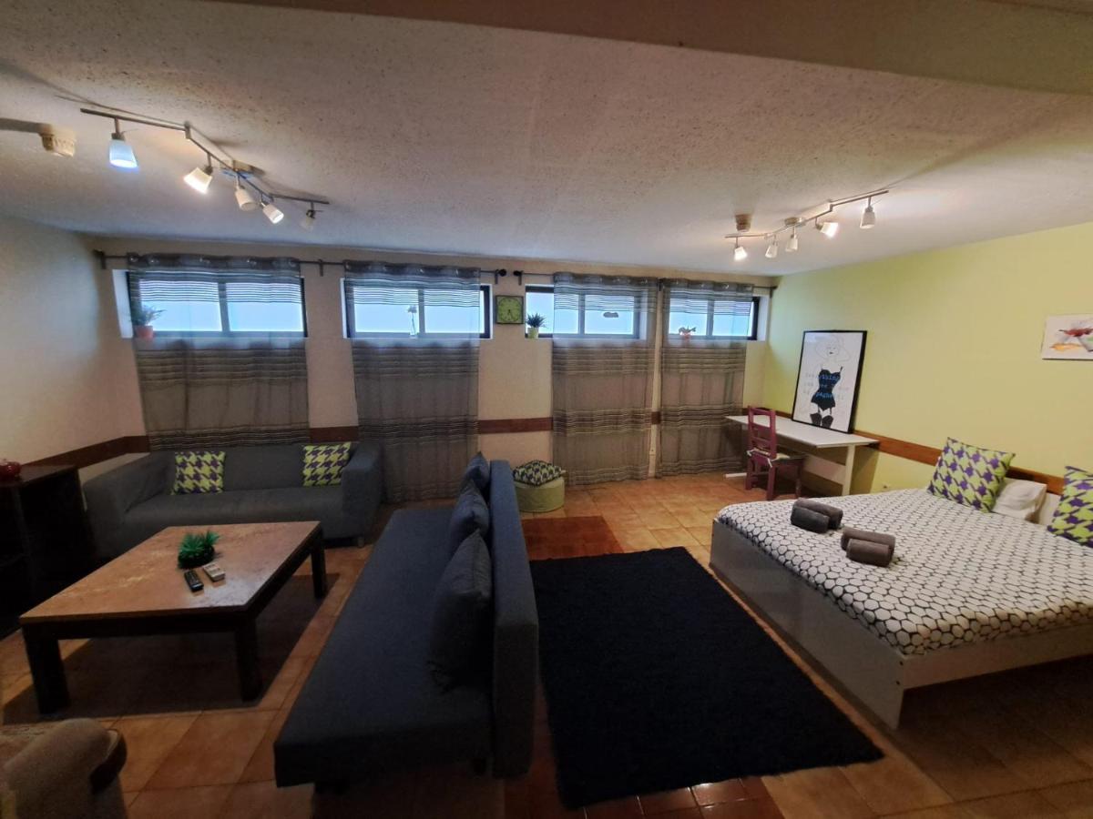 Spacious Economic Center Porto Flat Bagian luar foto
